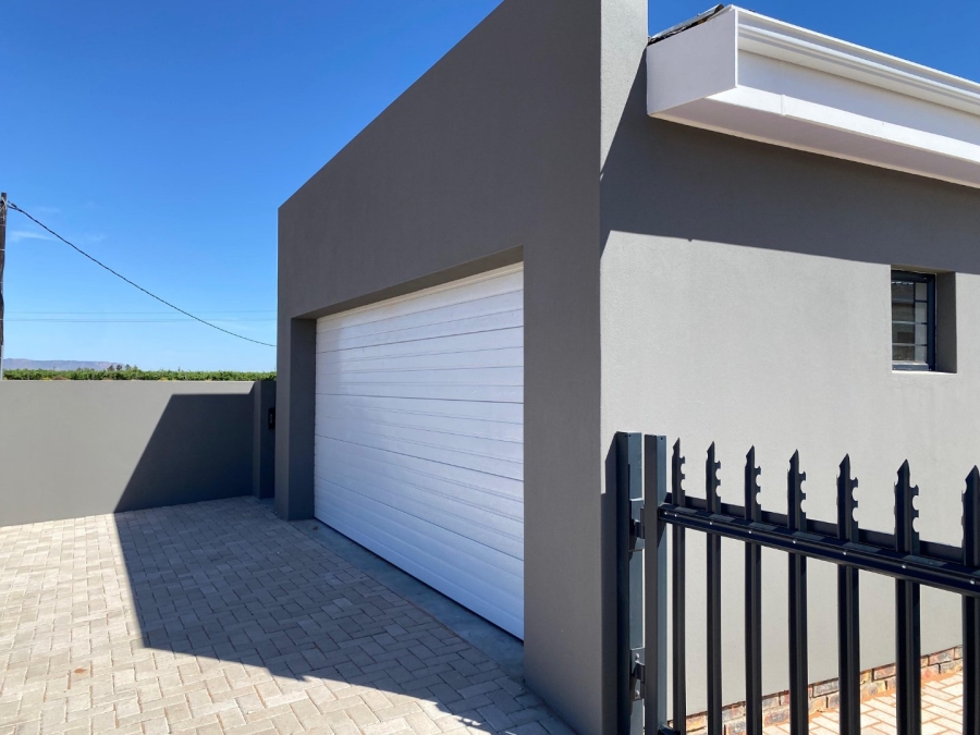 3 Bedroom Property for Sale in Vredendal Western Cape